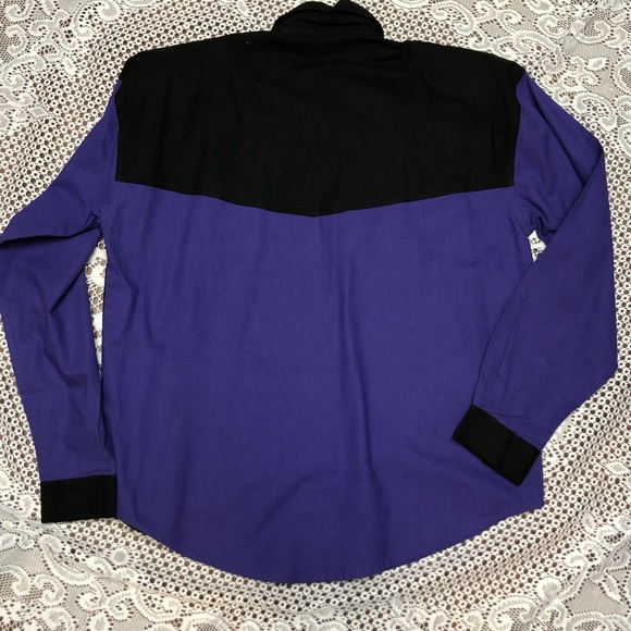 Western Button Up - Picture 4 of 4